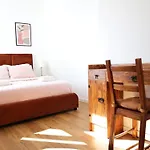 Intendente 3bedroom With Balcony Apartment Lisbon