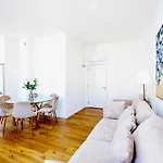 Intendente 3bedroom With Balcony Apartment Lissabon
